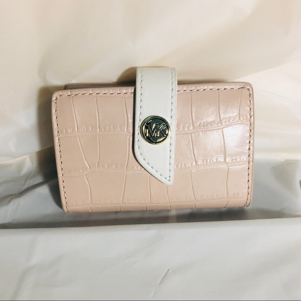 NWT Michael Kors Small Wallet